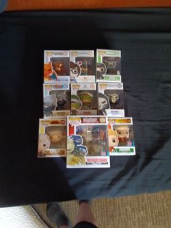 9 Funko Pops