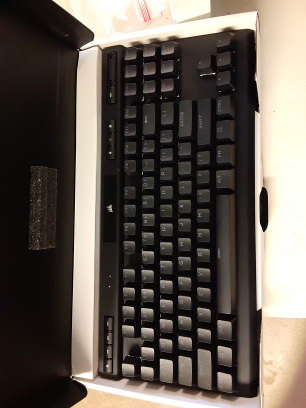 Corsair K70 RGB TKL