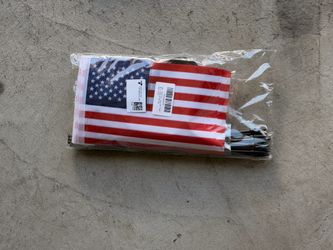 12 American flags