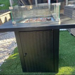 Brand New Fire Pit 28x28