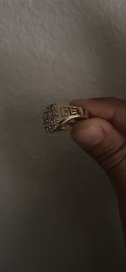 14 karat ring with cz diamonds