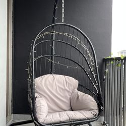 Egg chair