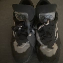 Offwhite Odsy 