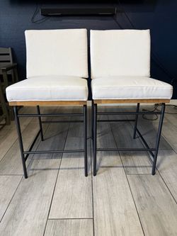 Set of 4 Upholstered Counter Height Bar Stools 2 still on box