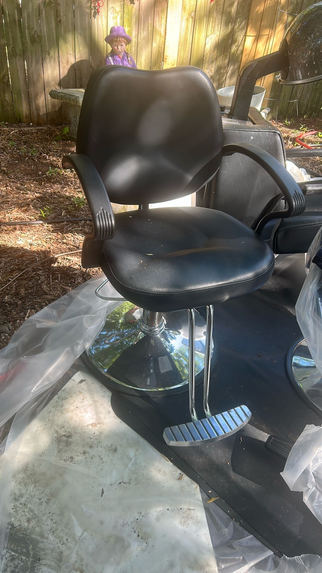 Salon Chairs /dryer