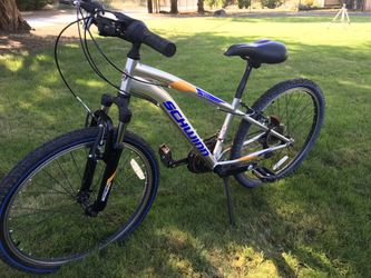 Schwinn mountain bike