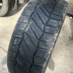 Used tires 275 60 20 MILSTAR XT