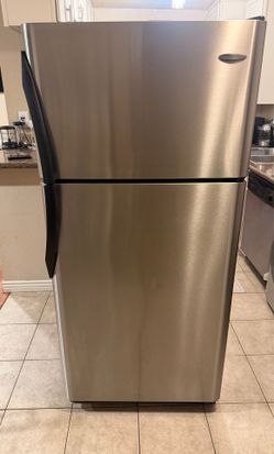 Frigidaire (Stainless Steel) Top mount/Top Freezer-Refrigerator