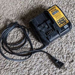 DwWalt Battery Charger 
