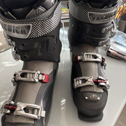 REDUCED——Técnica Men’s Ski Boots