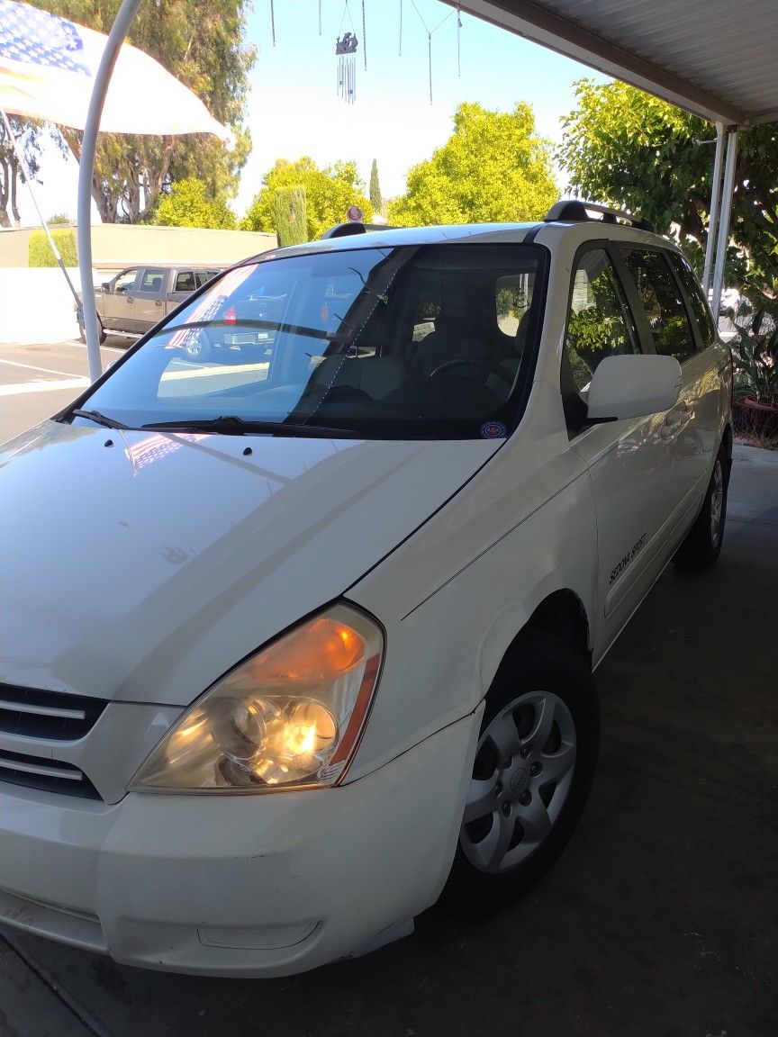 2007 KIA Sedona