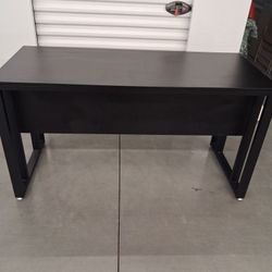 Black  Desk