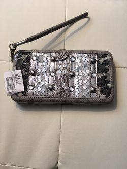 NEW Brand less wallet