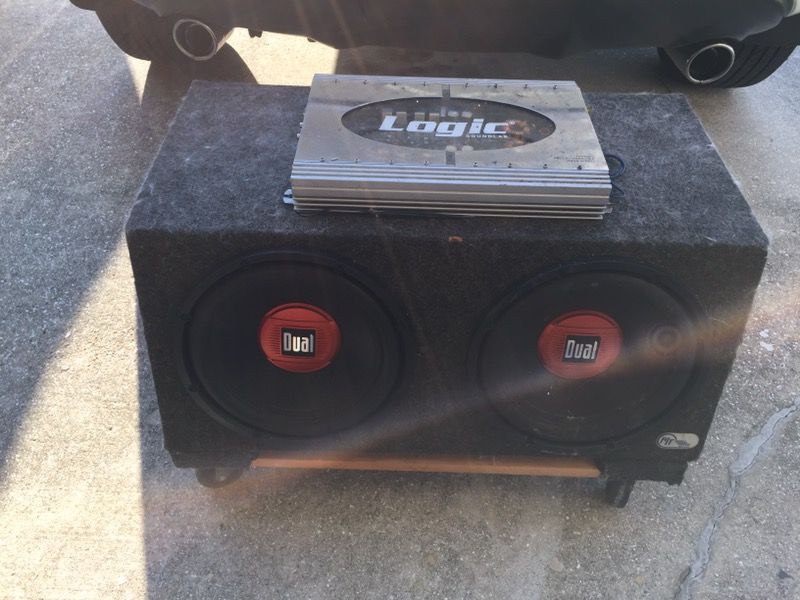 RIT: mobile sound system box Speakers: 12" Dual Amplifier: logic sound lab 4 Channel MOSFET Amp 1240 watts