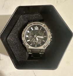 Casio G-Shock Men’s Black Watch - GSTB300SD1A LIKE NEW