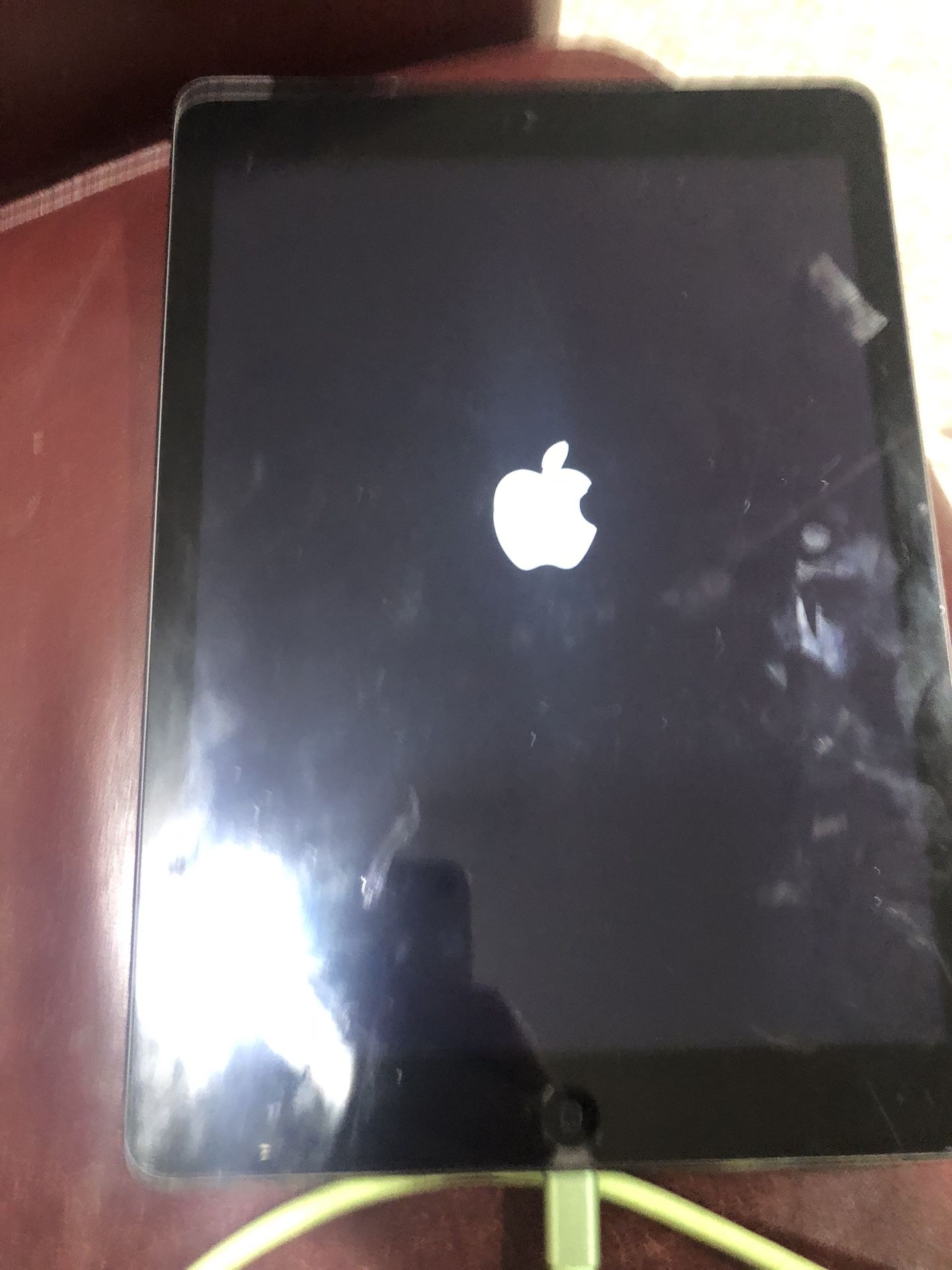 iPad Works Good