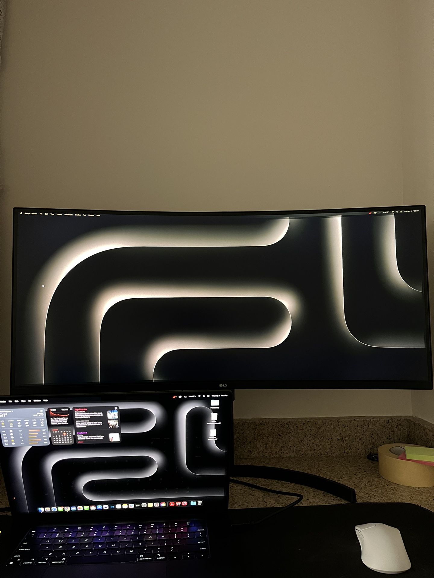 35” ultrawide Monitor