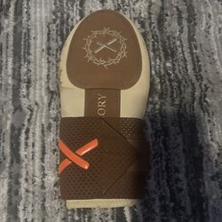 Baseball sliding mitt absolutely ridiculous