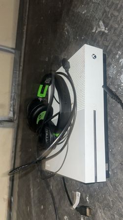 xbox one s with monitor