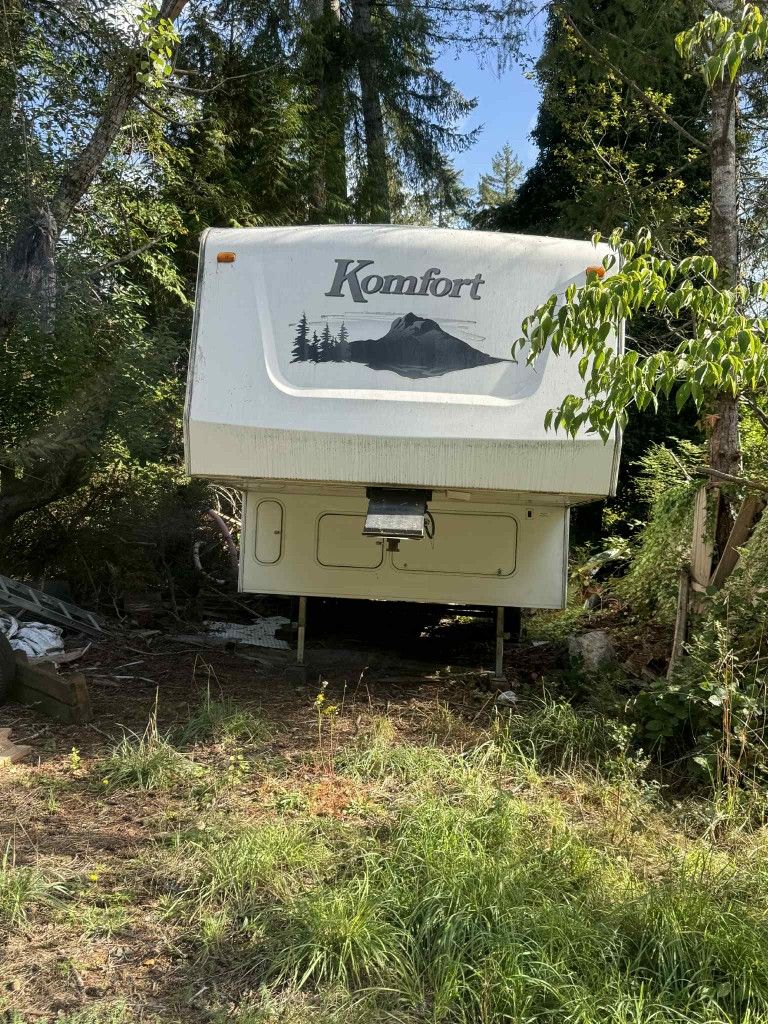 2007 Comfort Trailer – Good Condition, Clean, and Ready to Go!
