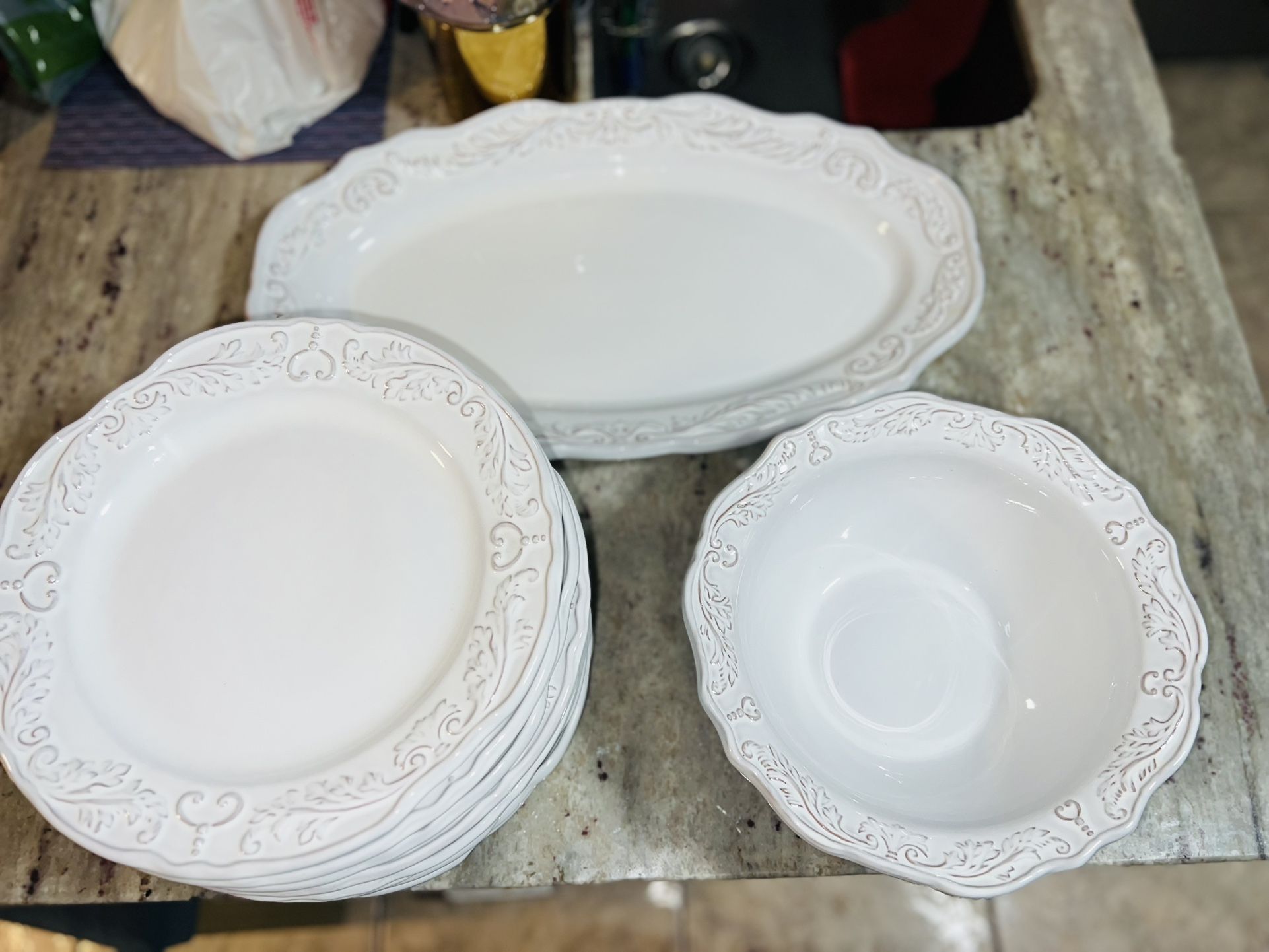 World Market Plate Set