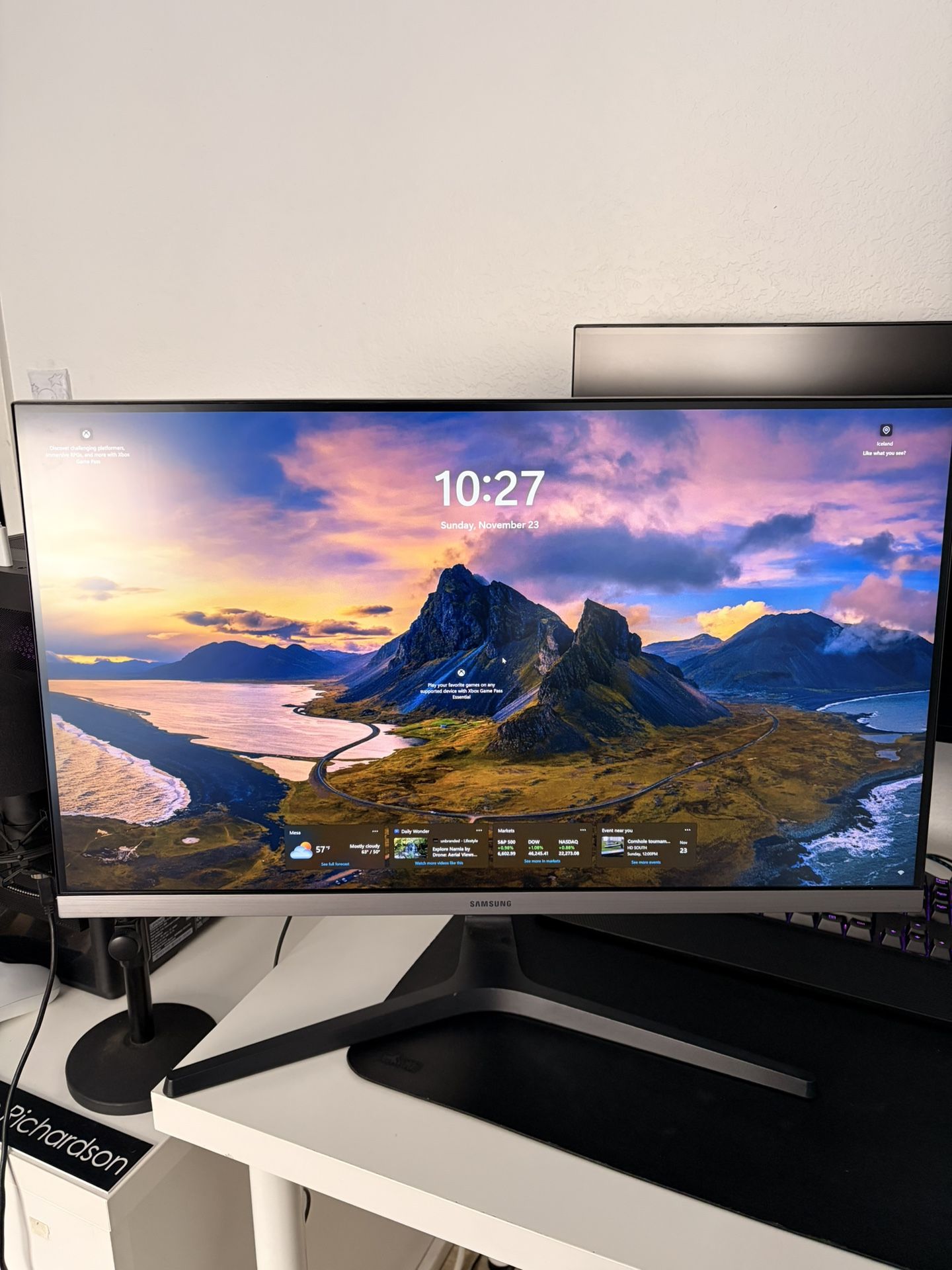 Samsung 28-Inch 4K UHD IPS Monitor  (4k60)