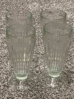 Lot of 4 Vintage Jeanette 7” Milkshake or Italian Soda Glasses-Ribbed-Great Condition