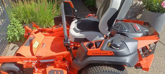 Like new 2026Ariens APEX (48") 23HP Kawasaki Zero Turn Mower
