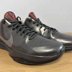 Nike Kobe V Aston Martin Pack