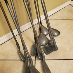 Northwestern Golf Clubs Set 