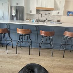Farmhouse Counter Height Stools