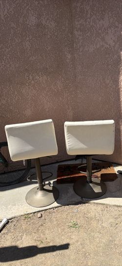Bar chair