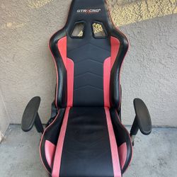 Gaming chair 