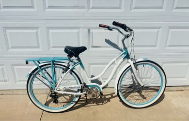 Schwinn beach cruiser
