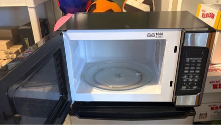 Hamilton Beach 1000W Microwave