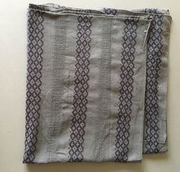 Gray shawl / scarf