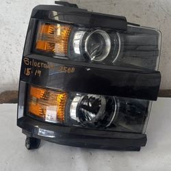 Chevy Silverado 2500 Hd Headlight Right Side 2015-2019