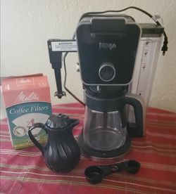 NINJA Ground-Coffee Drip Machine.