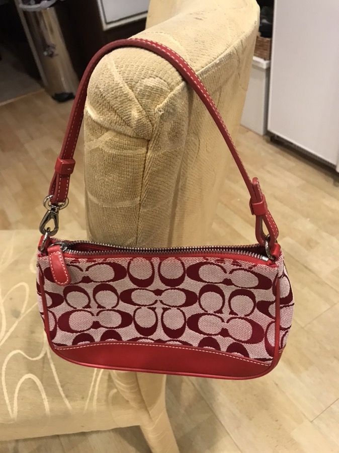 Coach Small Purse Bag Signature “C” Pattern Red D1J-6094