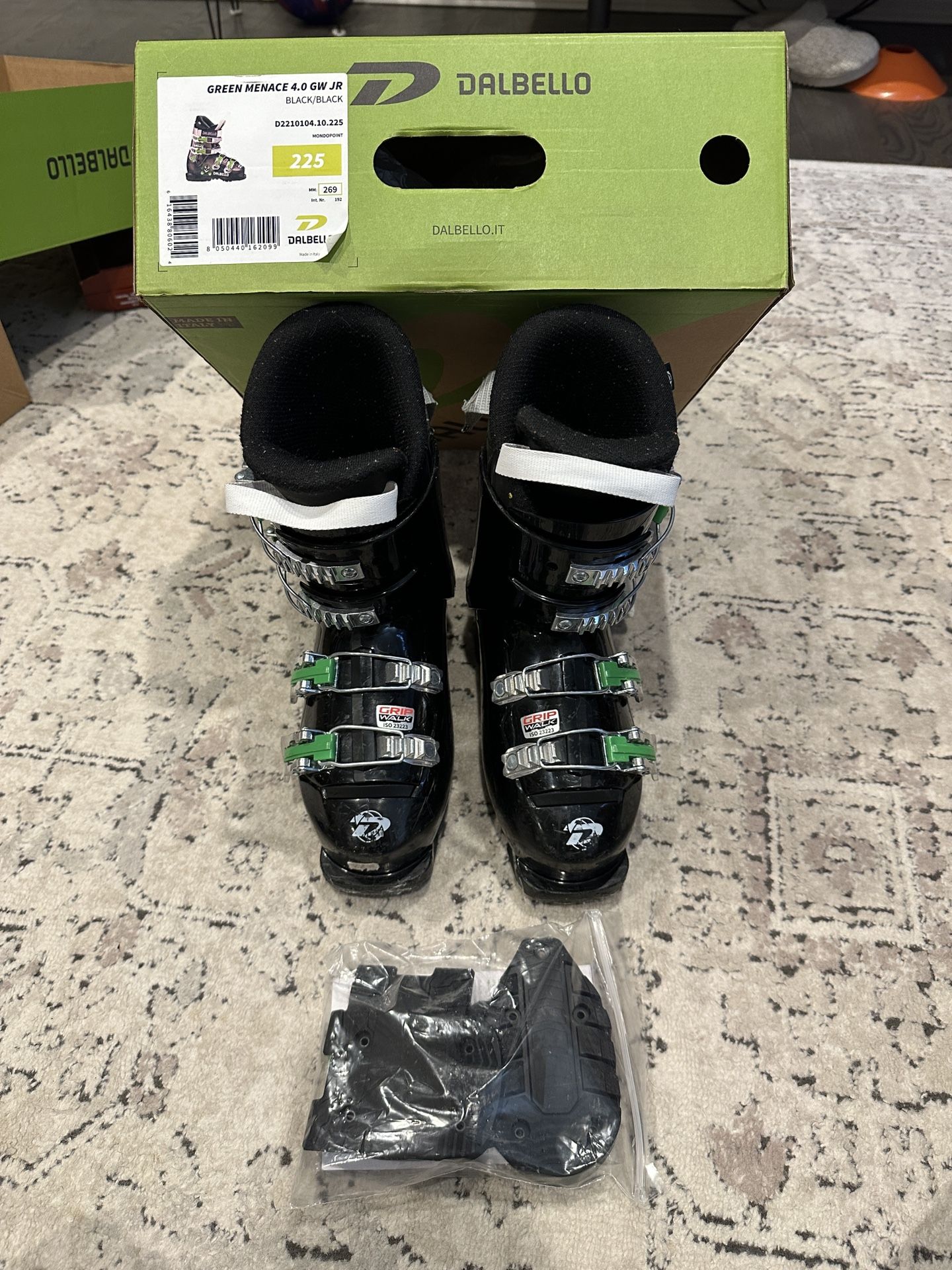 Dalbello Menace 4.0 GW Jr Ski Boots Size 22.5