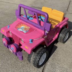 * POWER WHEELS JEEP