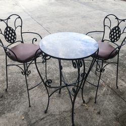 Wrought Iron Patio / Breakfast Nook Bistro Set