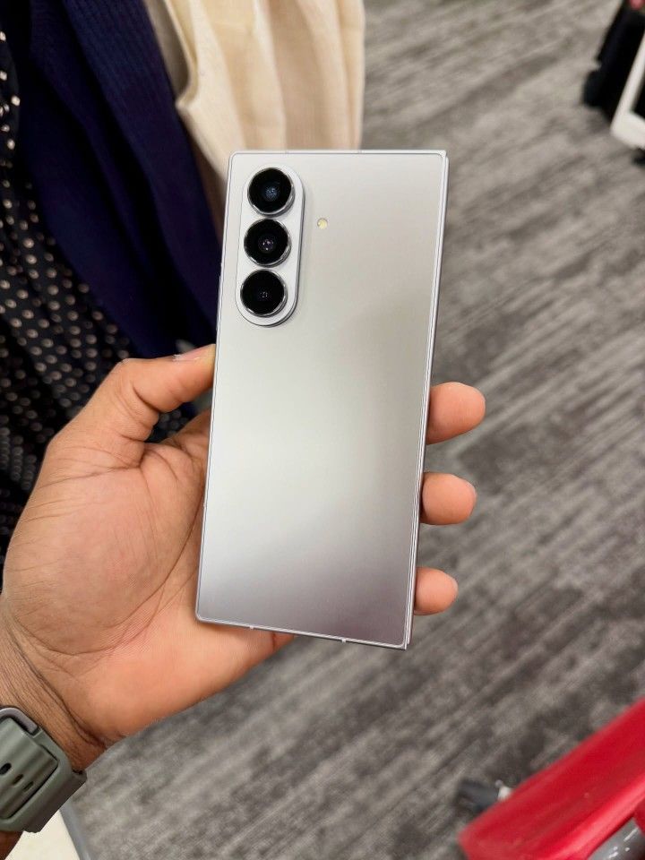 Samsung Z Fold 7 256 Gb Silver Shadow