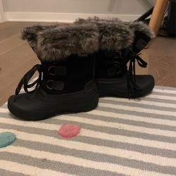 Khombu boots, Black Size 5 1/2