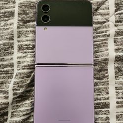 Samsung Galaxy Z Flip 4