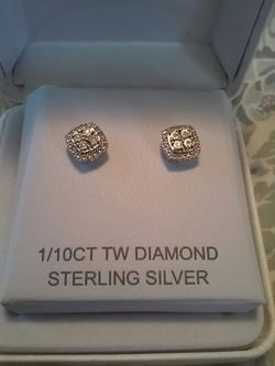 Diamond cluster earrings/ new