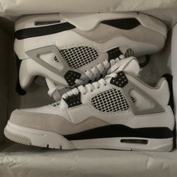 Military Black Jordan 4 8.5