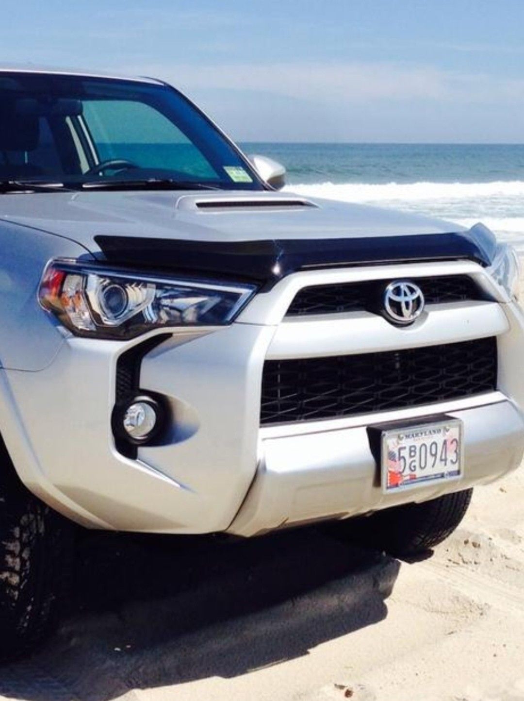 Weathertech 2018 Toyota 4Runner Stone and bug deflector