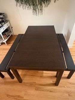 Extendable Dining Table with Two Matching Benches
