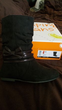 Girls boots sz 11